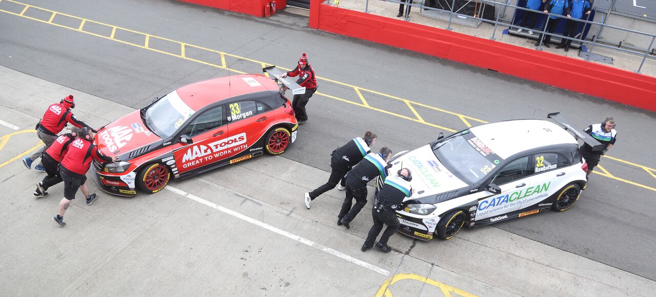 Outstanding recovery for Morgan and his Ciceley team at destructive Donington park