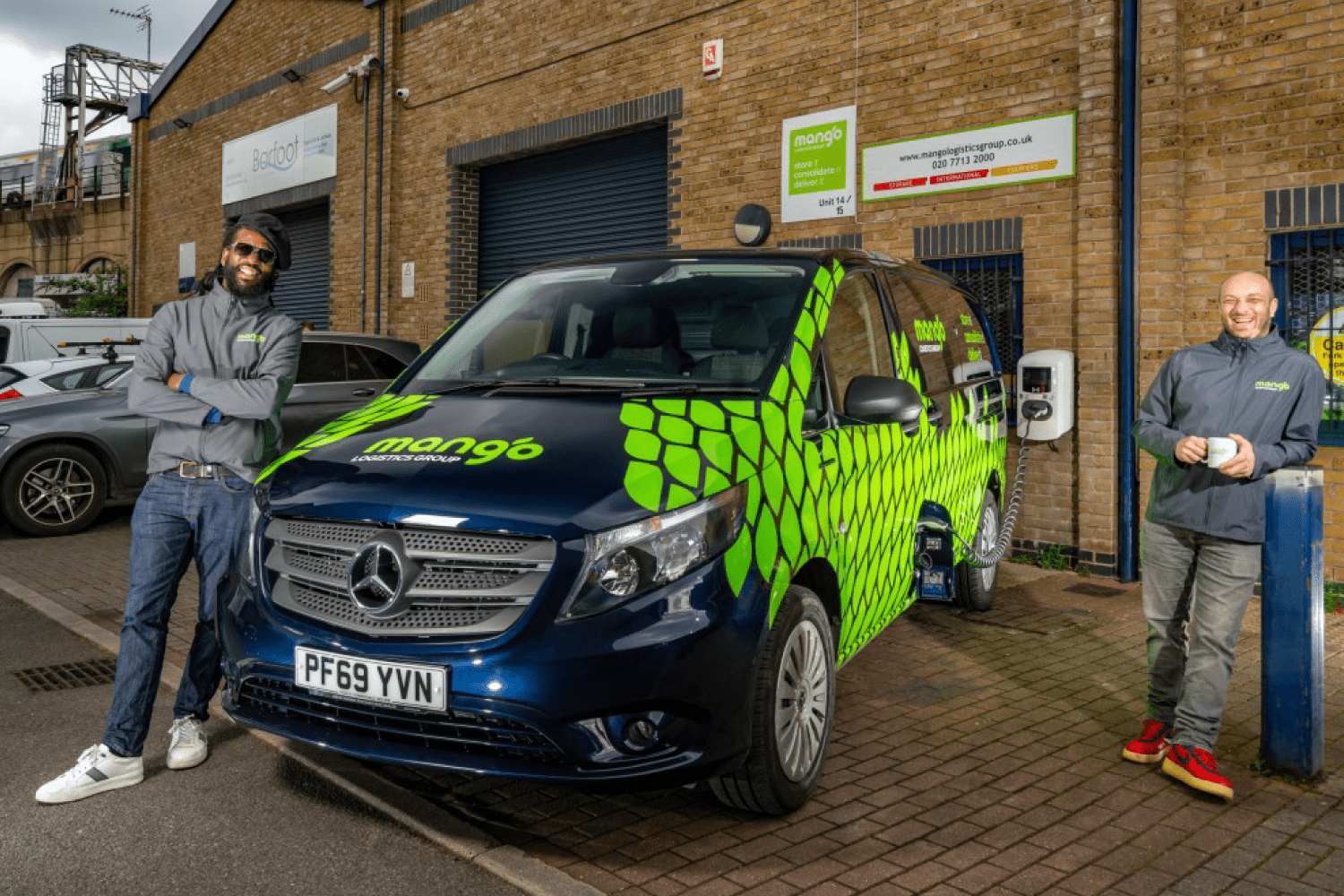All-electric Mercedes-Benz-eVito-hits-the-sweet-spot -for-Mango-Logistics-gallery-02