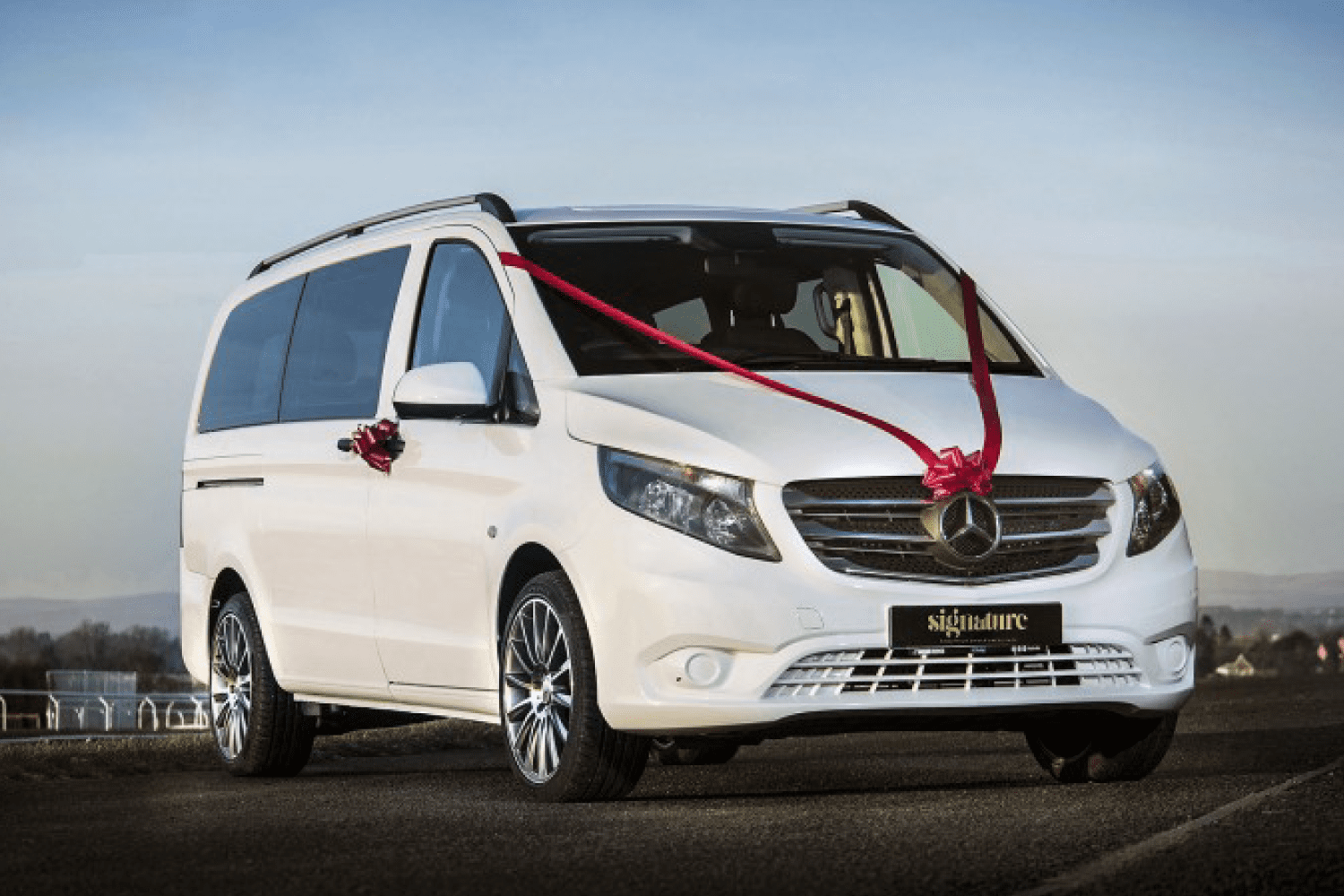 Signature-Cars'-new-Mercedes-Benz-Vito-‘gets-them-to-the-church-on-time’-gallery-01