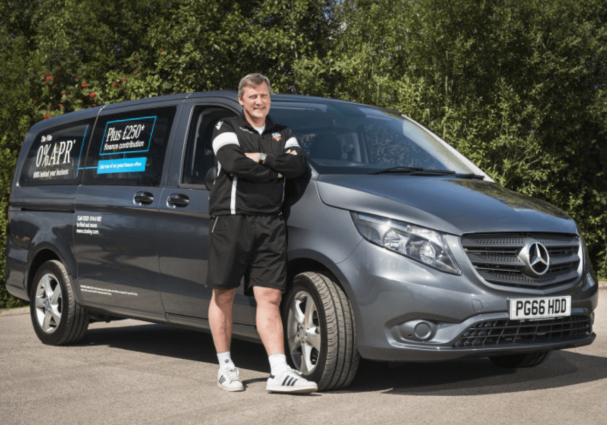 Jimmy-Mercedes-Benz-Vito-is-a-peak-performer-text-image