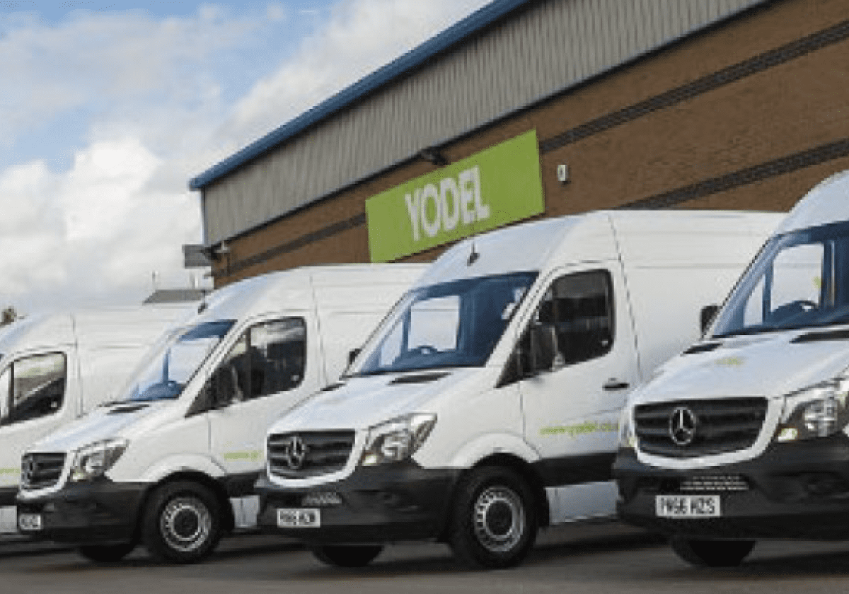 -with-200-more-Mercedes-Benz-Sprinters-text-image