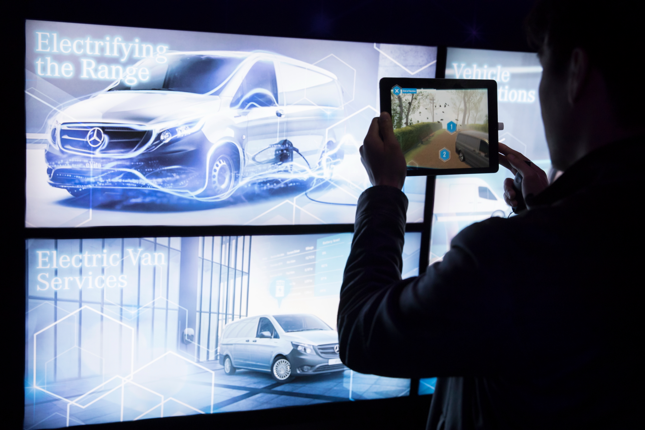 Mercedes Benz Augmented Reality